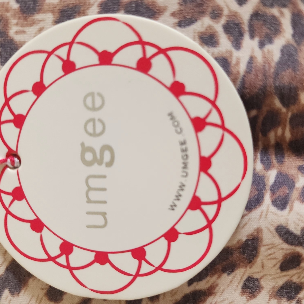 Umgee Tan and Cream Graphic Long Sleeve Blouse - Picture 5 of 5